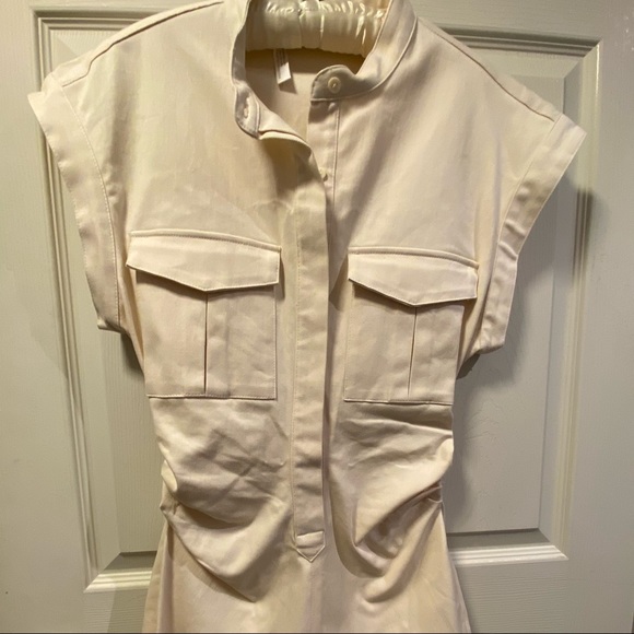 Dress - Picture 2 of 5